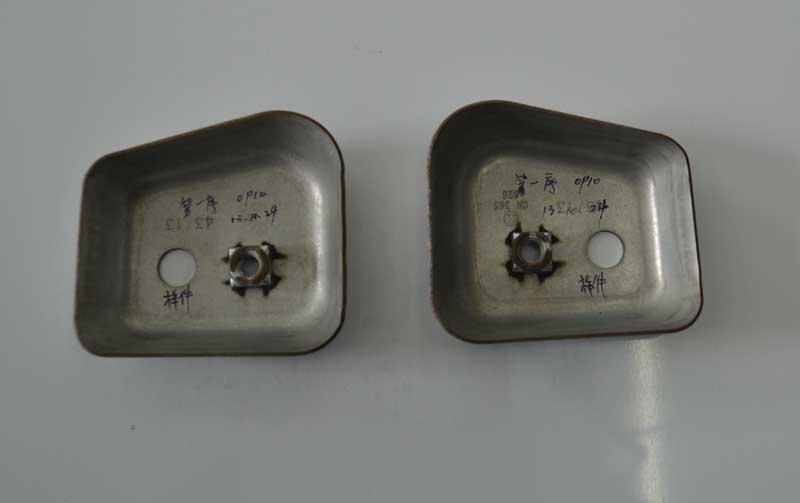 车门下铰链加强板总成 5E0 809 625 Octavia